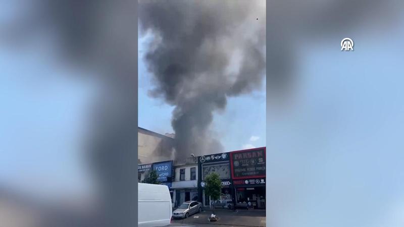 Ümraniye'de oto sanayi sitesinde yangın