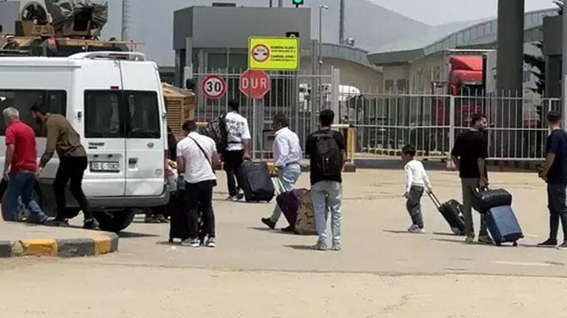 Türk vatandaşları İran'dan yurda dönüyor