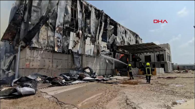 Mersin'de pamuk deposunda yangın