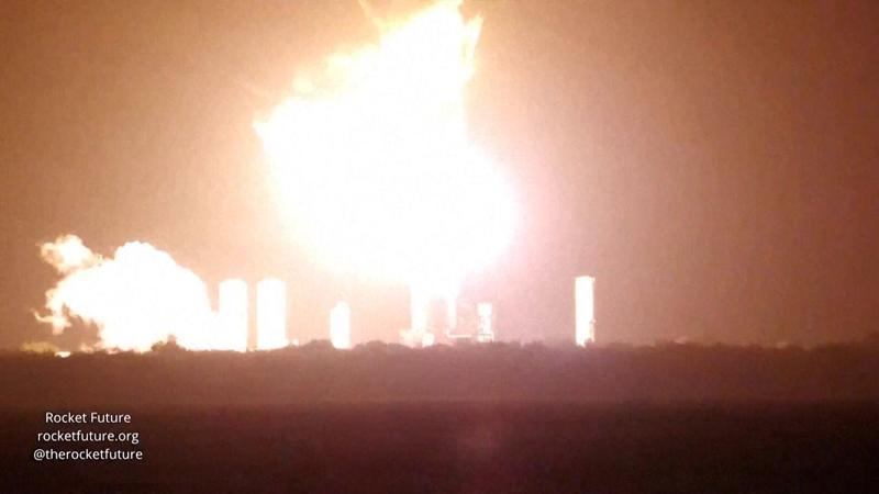 SpaceX'in ‘Starship’ roketi, deneme uçuşu öncesinde patladı