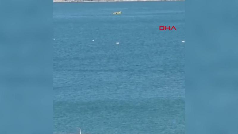 Yangın söndürme uçağı gölden su alırken kırıma uğradı! O anlar kamerada