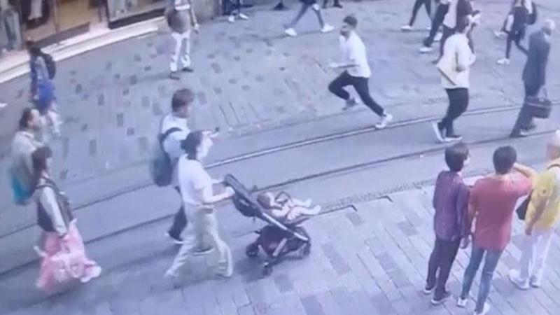 Taksim’de 68 suçtan aranan şüphelinin kovalamaca sonucu yakalandığı anlar kamerada
