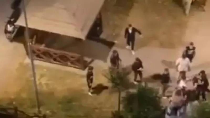 Ataşehir'de iki grup arasında tekme ve yumruklu kavga!