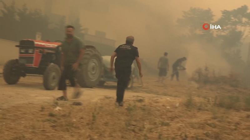Bursa’da orman yangını köydeki evlere sıçradı