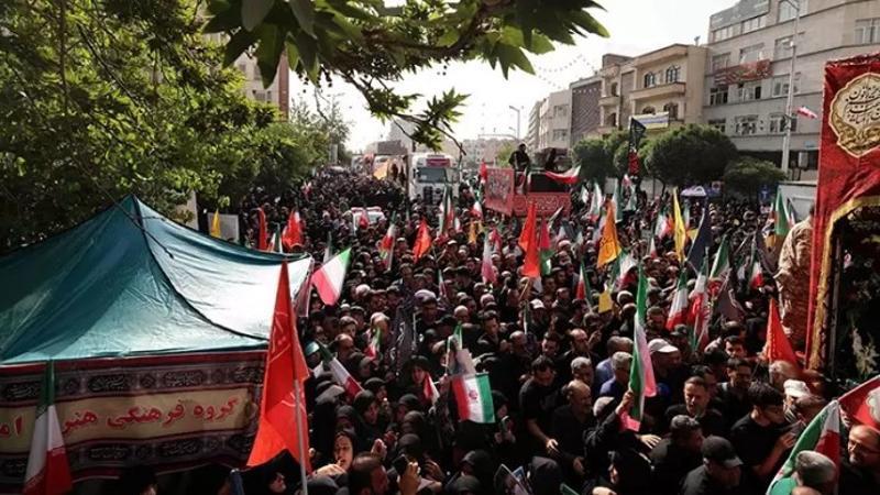 İsrail’in İran saldırısında öldürülen üst düzey askeri yetkililer için cenaze töreni düzenlendi