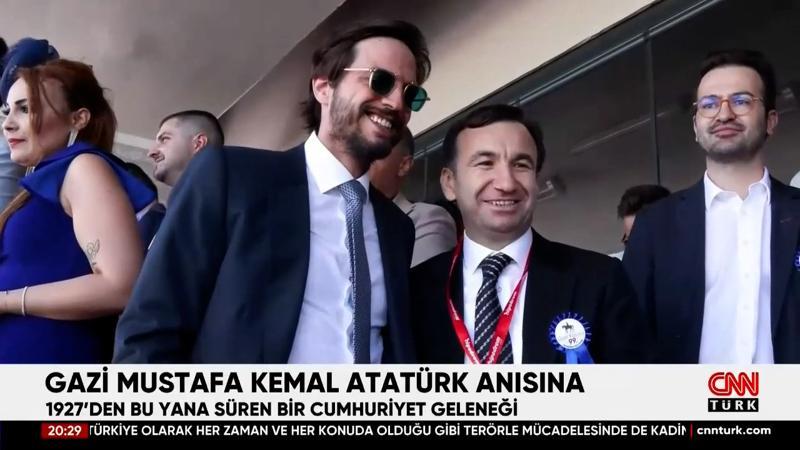 Gazi Koşusu'na ünlü isimler akın etti! Hipodromda şıklık yarışı