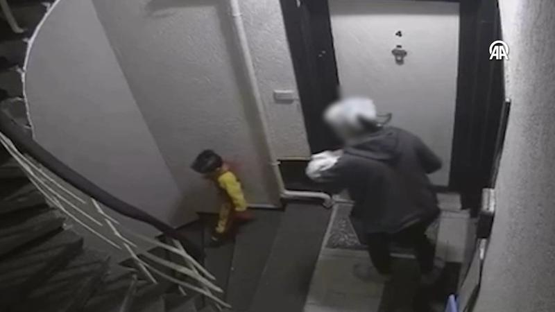 Şişli'de poşete koyduğu bebeği çöpe bırakan anne yakalandı!