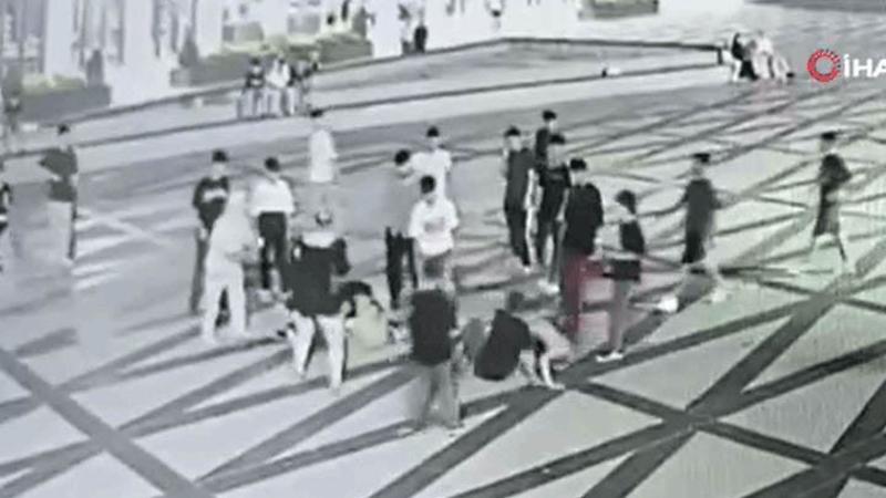 Bursa'da 14 yaşındaki kız ortalığı savaş alanına çevirdi