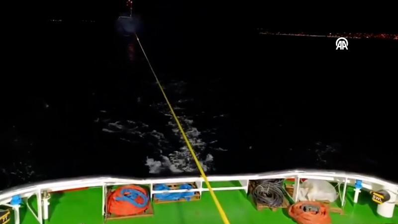 Çanakkale Boğazı'nda makine arızası yaşayan gemi kurtarıldı