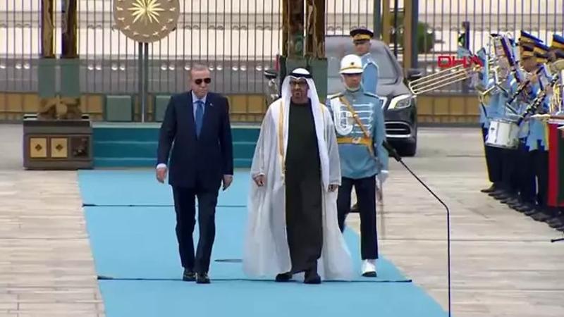 Cumhurbaşkanı Erdoğan, BAE Devlet Başkanı Al Nahyan'ı resmi törenle karşıladı