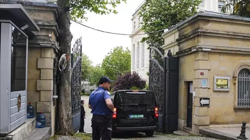 İstanbul'da nükleer müzakereleri: İran heyeti Fatih'teki konsolosluğa giriş yaptı