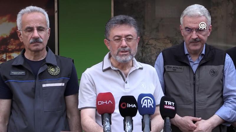 Bakan Yumaklı orman yangınlarıyla ilgili son durumu açıkladı
