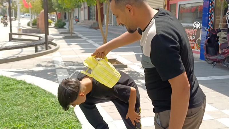 Tüm zamanların sıcaklık rekorunun kırıldığı Şırnak Silopi'de kavurucu sıcaklar bunaltıyor