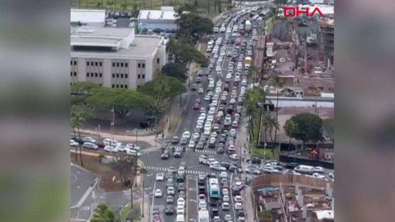 Hawaii’de deprem sonrası kilometrelerce araç kuyruğu oluştu