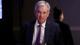 FED Jerome Powell konuşması ve yapacağı açıklamalar, FED faiz kararı ile yakından takip ediliyor. ABD Merkez Bankası Haziran ayı faiz kararını bu akşam duyuracak. Para piyasalarındaki fiyatlamalarda Fed'in bu akşam politika faizini değişmeyeceğine kesin gözüyle bakılıyor. Bankanın eylülde yılın ilk faiz indirimine gitme ihtimali yüzde 71'e gerilerken, aralıkta faiz indirimi olasılığı da yüzde 80 oldu. Bununla birlikte Powell'ın açıklamaları da yakından takip edilecek. Peki FED Başkanı Powell kon