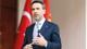 ENERJİ ve Tabii Kaynaklar Bakanı Alparslan Bayraktar, Londra’da düzenlenen Türkiye Enerji Dönüşümü Yatırım Forumu’nda uluslararası yatırımcılar ve finans dünyasının temsilcilerine yaptığı sunumda, Türkiye’nin enerji dönüşümü için 2035 yılına kadar 200 milyar dolarlık yatırım hedeflediğini söyledi. 