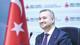 Dün İstanbul’da JP Morgan Türkiye Ekonomi Forumu’nda konuşan Merkez Bankası (TCMB) Başkanı Fatih Karahan, İran savaşı nedeniyle yaşanan arz şoklarının manşet enflasyonu yukarı çektiğine dikkat çekerek sıkı duruş mesajı verdi. Enflasyon beklentilerindeki bozulmanın her şeye rağmen sınırlı kaldığını vurgulayan Karahan, “Enflasyon görünümünün ara hedeflerden belirgin bir biçimde ayrışması durumunda para politikası duruşu sıkılaştırılacaktır” diye konuştu.