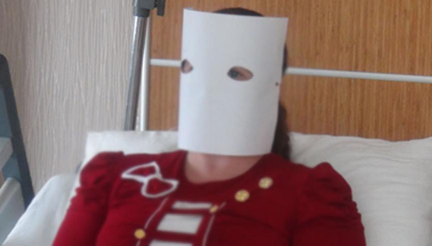 Bağırsağından doğum kanalı yapıldı