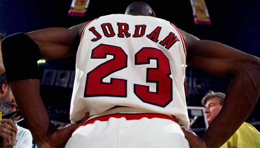 Bir basketbol efsanesi: 23 Numara Michael Air Jordan