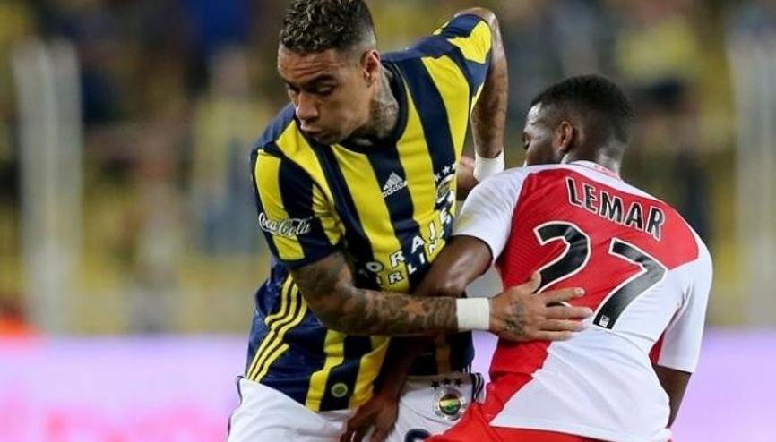 Fenerbahçeli Gregory van der Wiel, FIFA'ya Gitti - Son Dakika