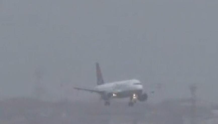 Pilot, denizi kirleten gemiyi ihbar etti