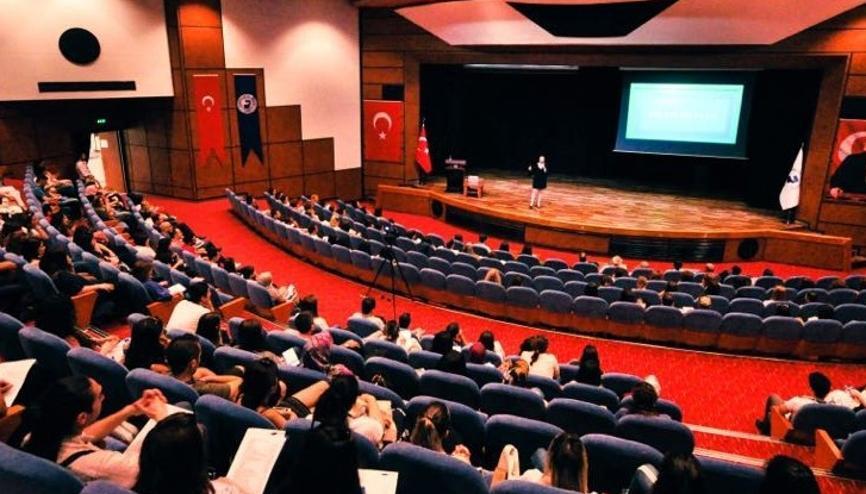 Üniversitede ‘İngilizce’ semineri