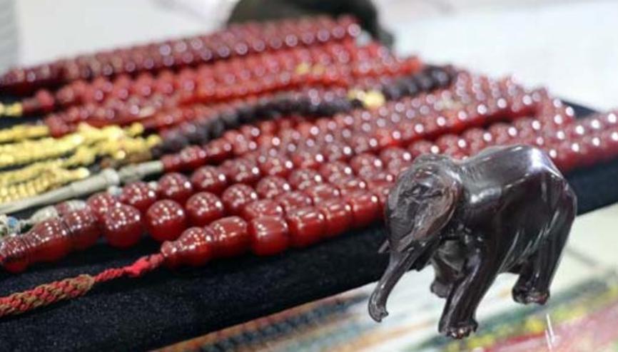 Ev, araba takaslı tespihler görenleri büyülüyor