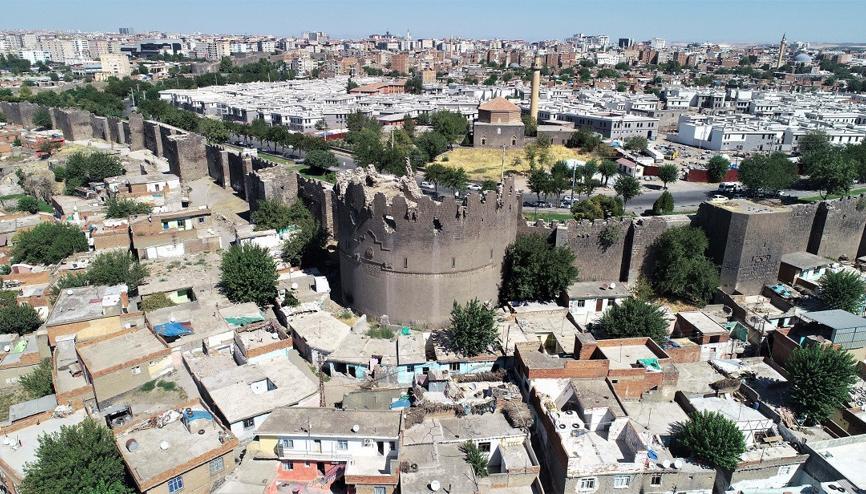 UNESCO mirası Diyarbakır Surlarında 500 günlük restorasyon başladı