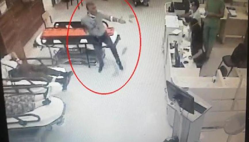 İzmirde biri kadın 2 doktor ile polisi darp ettiler