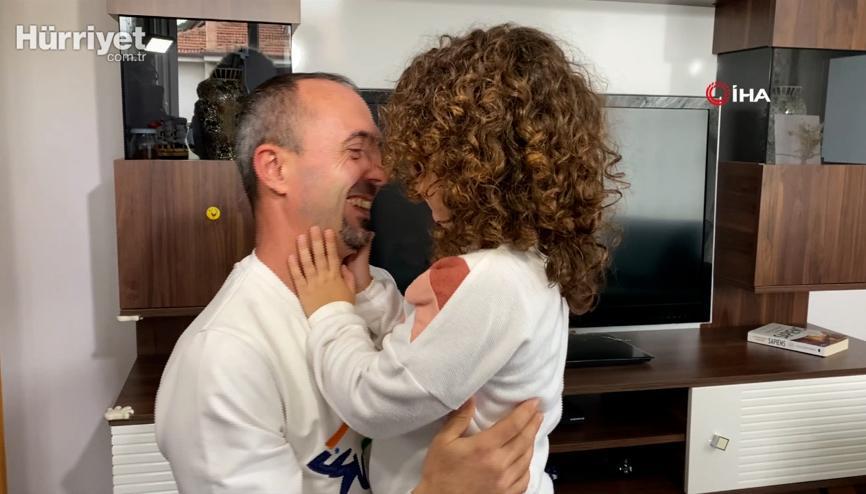 Minik Ecem sağlıkçı babasına işte böyle kavuştu