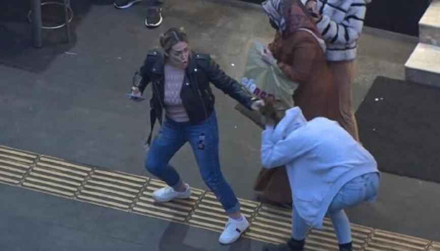 Eve gelmeyen kızını saçından tutup götürmek istedi