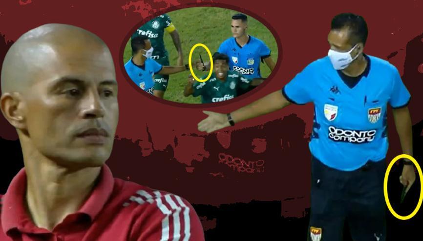 Alex de Souzanın maçında korku dolu anlar Elinde bıçakla sahaya daldı...