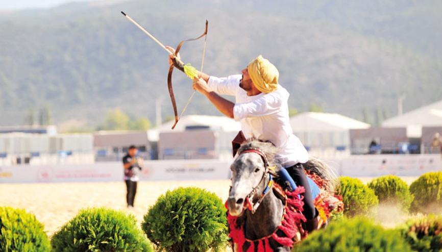 Ata sporları dolu dizgin...ata sporları dolu dizgin...