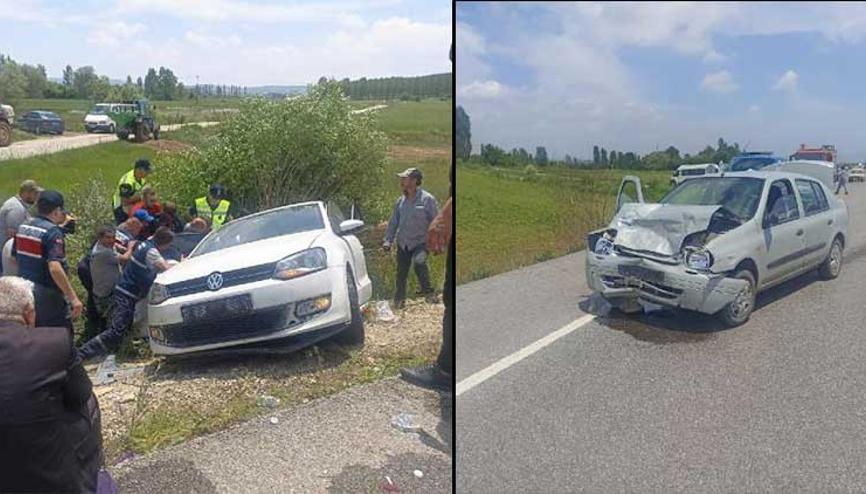 Kütahyada iki otomobil çarpıştı: 2 ölü, 4 yaralı