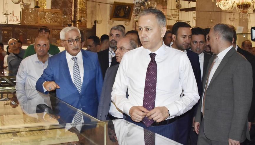 İçişleri Bakanı Yerlikayadan birlik ve beraberlik mesajı İçişleri Bakanı Yerlikayadan birlik ve beraberlik mesajı
