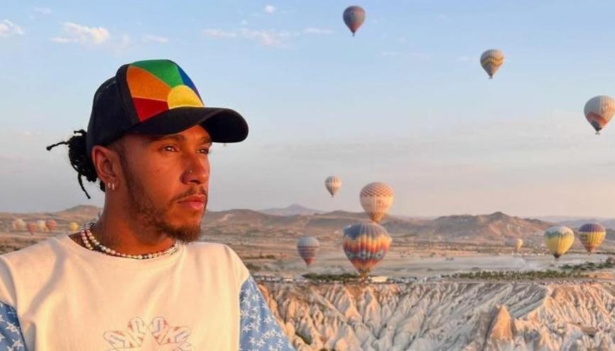 F1 şampiyonu Lewis Hamilton, Kapadokya’ya hayran kaldı