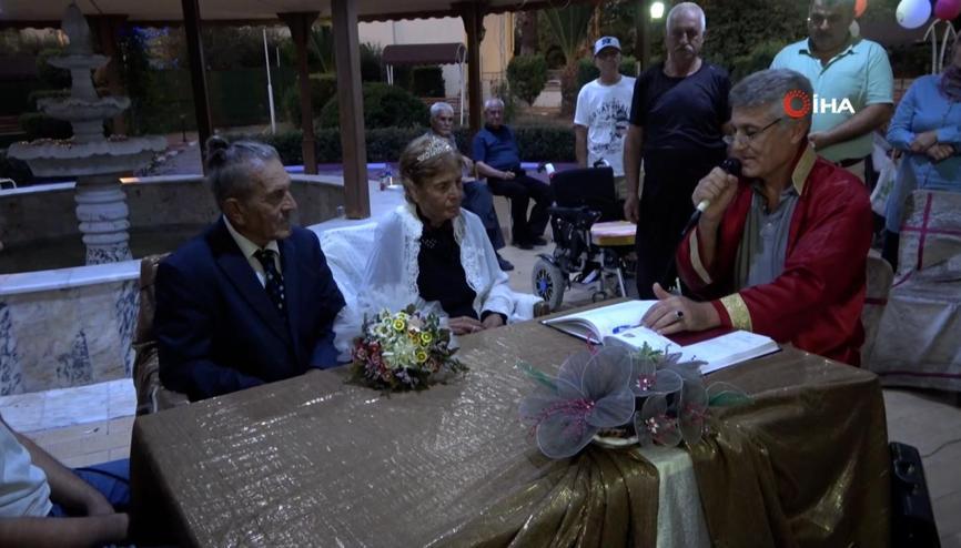 Huzurevinde tanışıp ikinci bahara evet dediler Huzurevinde tanışıp ikinci bahara evet dediler