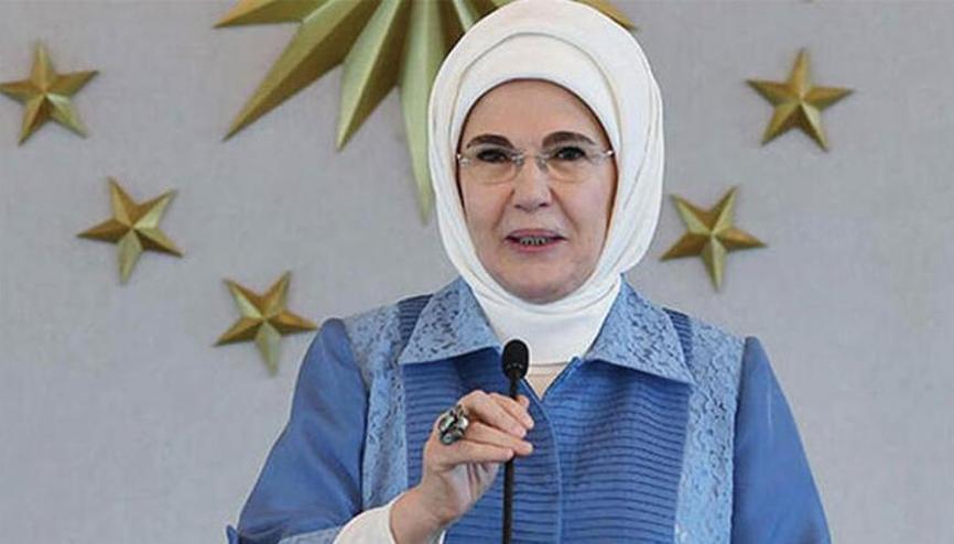 Emine Erdoğan: Çocuk evleri sitelerimizin hayırlı olmasını diliyorum Emine Erdoğan: Çocuk evleri sitelerimizin hayırlı olmasını diliyorum