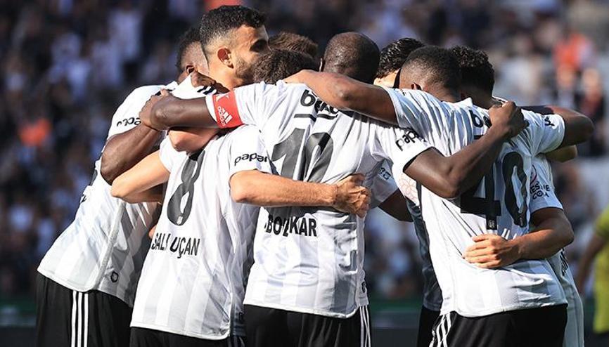 Beşiktaş'ta 2 futbolcu Galatasaray derbisinde yok, 2 isim dönüyor - Son  Dakika Spor Haberleri