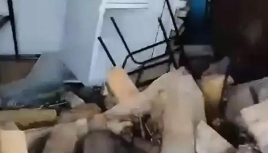 Artvin’de kayak merkezinin kapıları kırıldı, eşyalar kullanılamaz hale geldi: Şüpheli ayılar Artvin’de kayak merkezinin kapıları kırıldı, eşyalar kullanılamaz hale geldi: Şüpheli ayılar