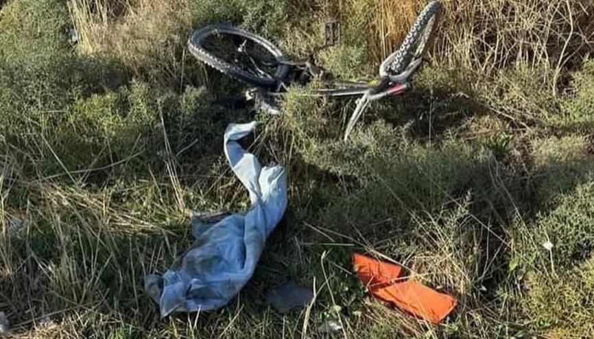Mardinde kahreden olay Bisikletiyle tutunduğu traktörün altında kaldı Mardinde kahreden olay Bisikletiyle tutunduğu traktörün altında kaldı