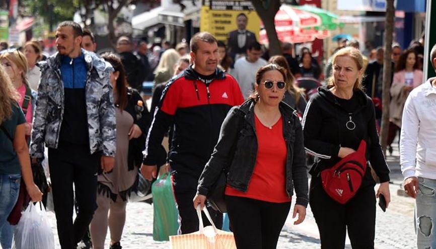 Edirnede Bulgar ve Yunan turist yoğunluğu Edirnede Bulgar ve Yunan turist yoğunluğu