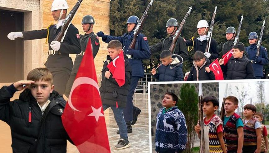 Bakan Güler, videoyu izledikten sonra davet etti... Saygı Nöbetçilerini canlandıran öğrencilerden Anıtkabire ziyaret Bakan Güler, videoyu izledikten sonra davet etti... Saygı Nöbetçilerini canlandıran öğrencilerden Anıtkabire ziyaret
