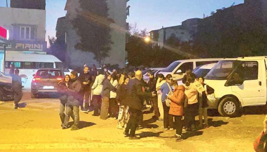 Malatya iki depremle sallandı Malatya iki depremle sallandı