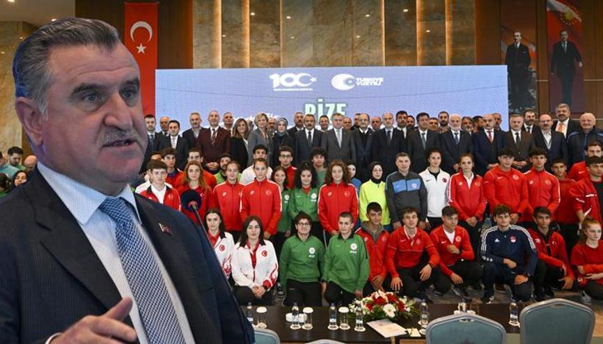 Bakan Osman Aşkın Bak: Türkiye bir spor ülkesi olduğunu tüm dünyaya göstermiştir Bakan Osman Aşkın Bak: Türkiye bir spor ülkesi olduğunu tüm dünyaya göstermiştir
