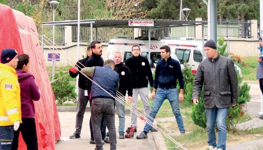 Deprem tatbikatı... Trakya İstanbul’a yardıma hazırlanıyor Deprem tatbikatı... Trakya İstanbul’a yardıma hazırlanıyor