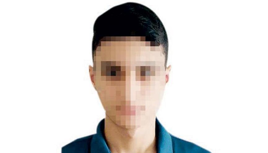 Lise tuvaletinde akran zorbalığı Lise tuvaletinde akran zorbalığı