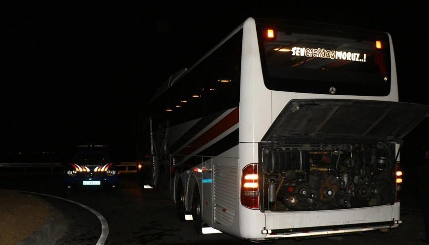 Tokat’ta yolcu otobüsüne tüfekli saldırı: 1 gözaltı Tokat’ta yolcu otobüsüne tüfekli saldırı: 1 gözaltı