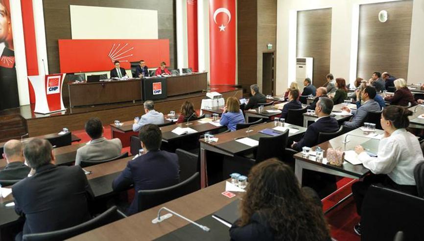 İYİ Parti’den CHP’ye ret... Seçime ‘hür ve müstakil’ girme kararı İYİ Parti’den CHP’ye ret... Seçime ‘hür ve müstakil’ girme kararı