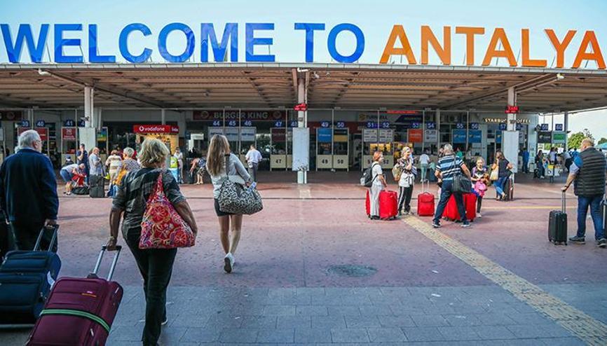 Antalya turizm tarihinin rekorunu kırdı Antalya turizm tarihinin rekorunu kırdı
